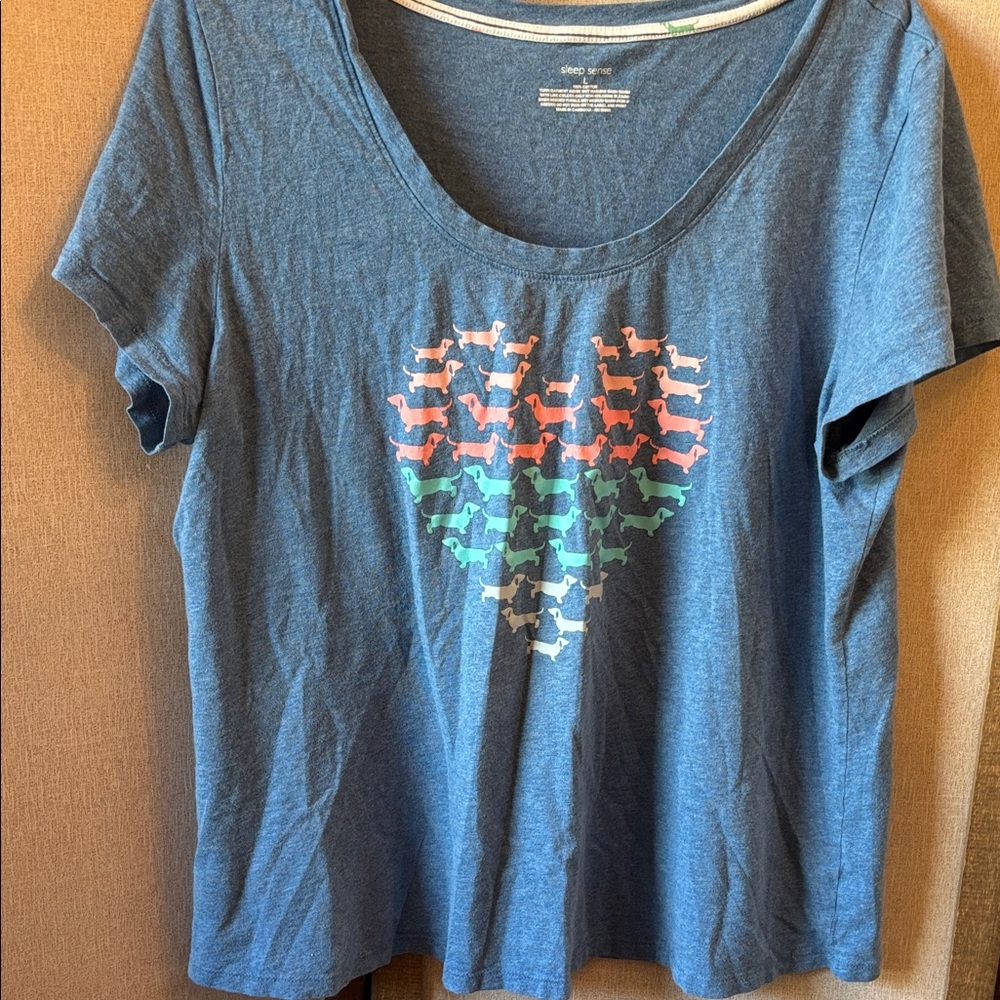 FINAL MARKDOWN Sleep sense Blue sleep tee with dachshund Heart Design large